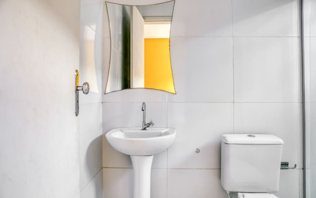 OYO Hotel Malibu Candeias