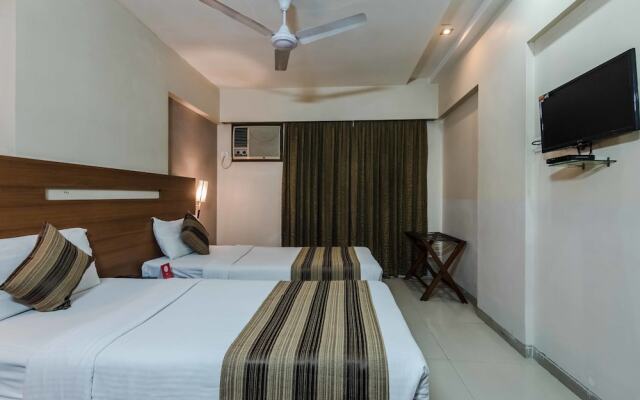 OYO 6833 Hotel Tanish Residency