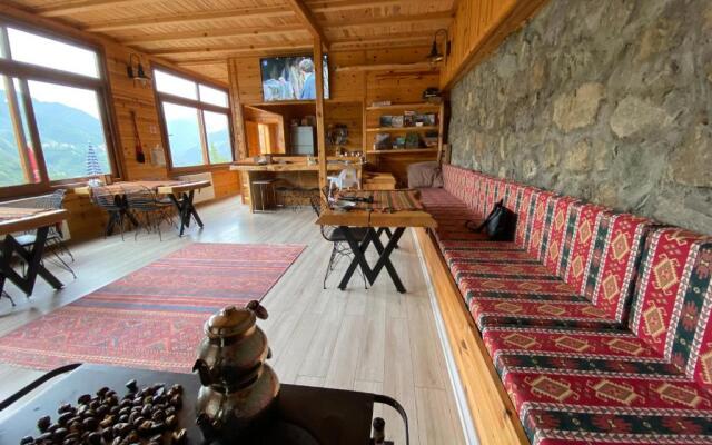 Kinya Bungalov Hotel