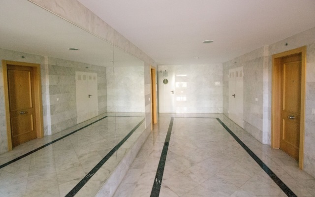 Espectacular residencial en 2ª linea Piscina/Tenis