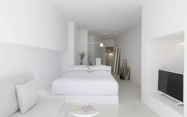 Aesthesis Boutique Villas Fira