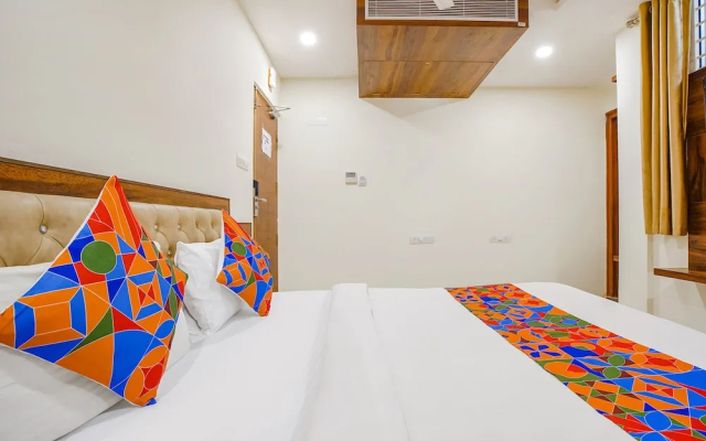 Fabhotel Royal Inn I