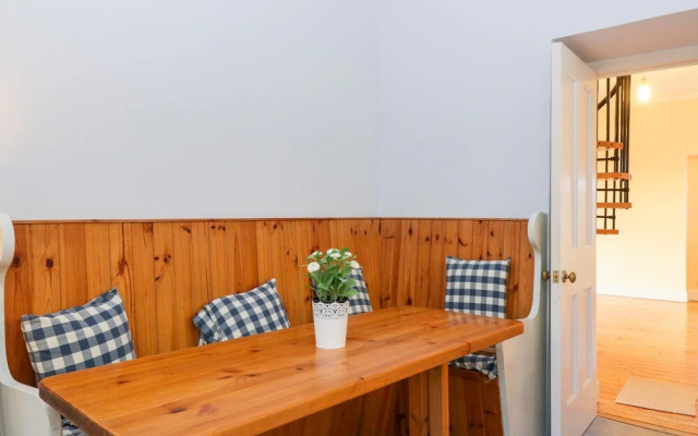 Rosemount Cottage, Helensburgh