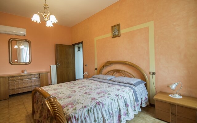 Best Position for a Villa in Tuscany, Private Outdoor Pool, Jacuzzi and Sauna