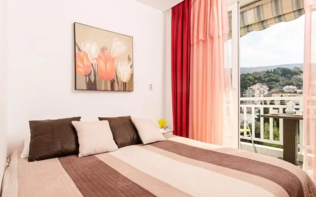 Apartment Nina