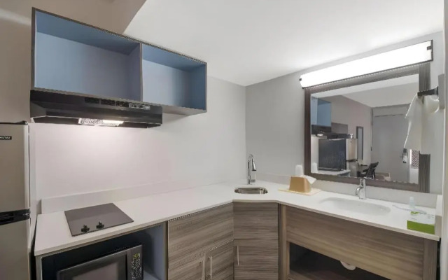 Suburban Studios Cleveland Central