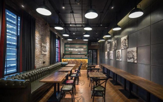 J Vspace Art Hotel