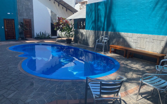 Hostal Baltra (Galapagos Apart and Suites)