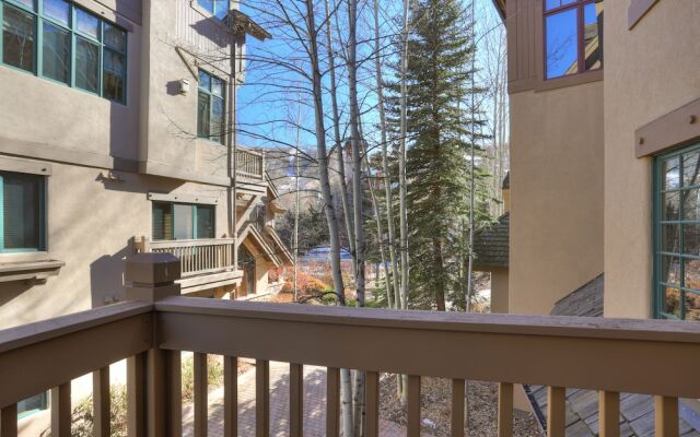 The Perfect Large Family 3 Bedroom Condo by RedAwning