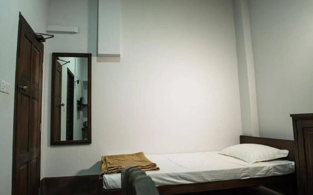 Shwe Yo Vintage Hostel