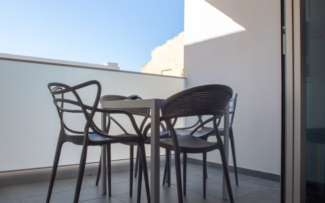 Poseidon Apartment By Michalis