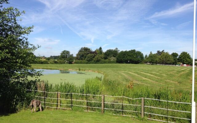 Whitethorn Bed and Breakfast