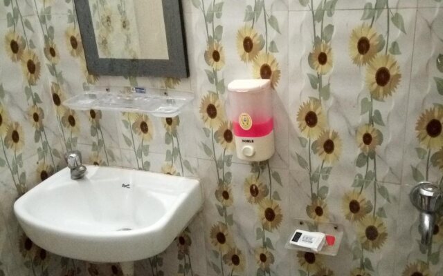 Radha Deo Guest House