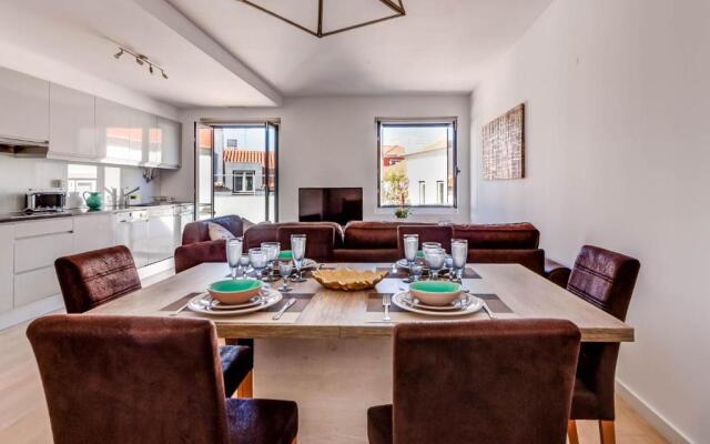 Lisbon Palace Apartment