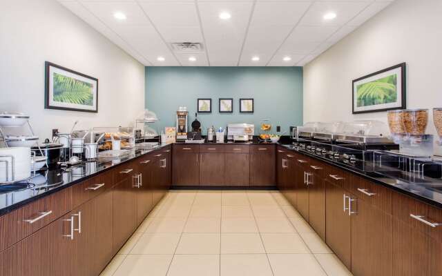 Sleep Inn & Suites Middletown - Goshen