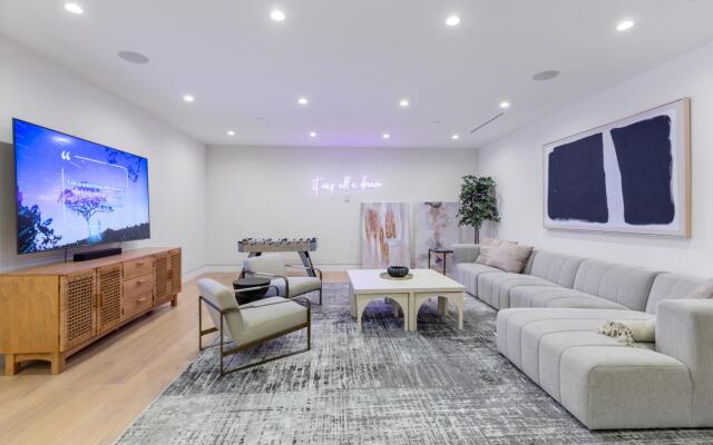 Curson Modern