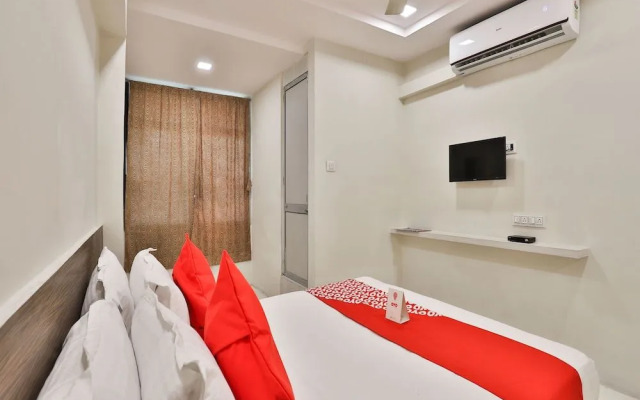 OYO 13598 Chandra Villas