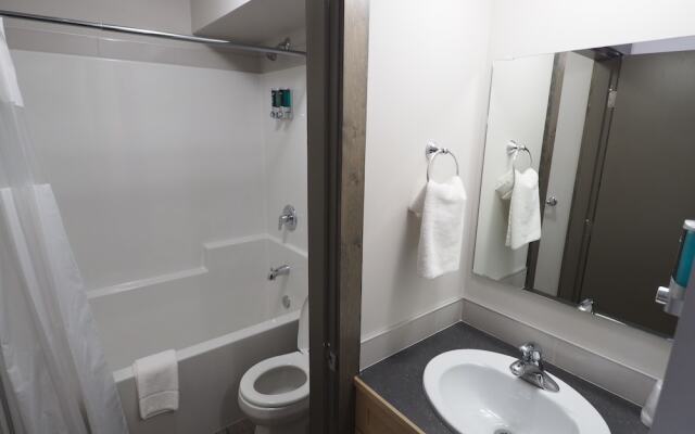 Apex Lodge - 9 Studio Bedroom 1 Bathroom Hotel Room