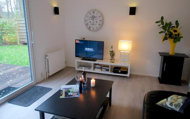 Holiday Home De Zuwe - Loosdrecht