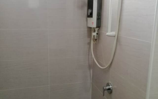 Lawang Suite 1 Bedroom Corner Apartment
