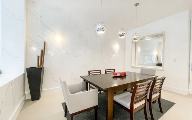 Aldea Thai by Playa Moments