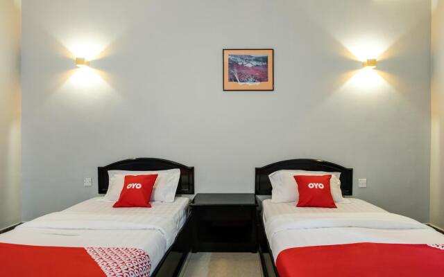 OYO 89568 Mangrove Hotel
