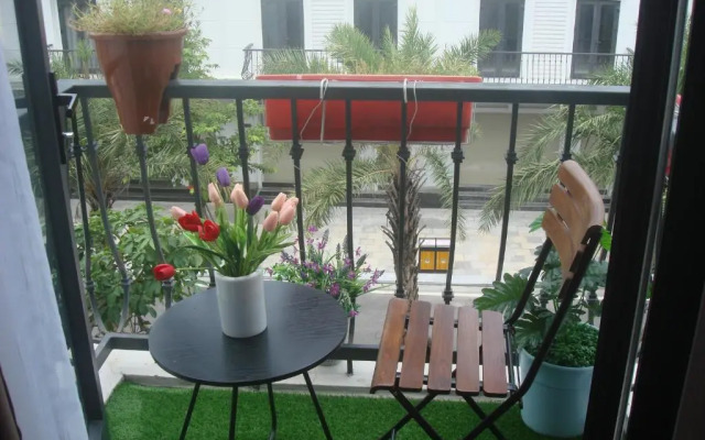 Lea House Ha Long