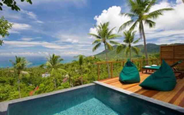 Overthemoon Luxury Pool Villas