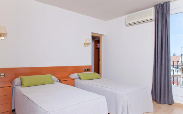 Hotel Everest