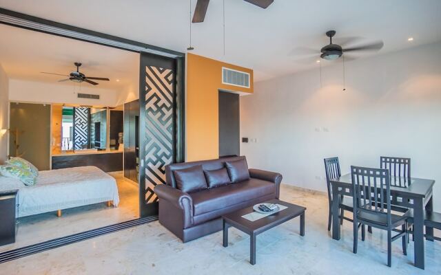 Las Brisas 402 1 Bedroom Condo by RedAwning