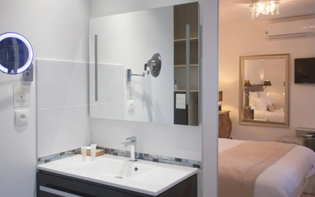 Hôtel Au Charme Rabelaisien