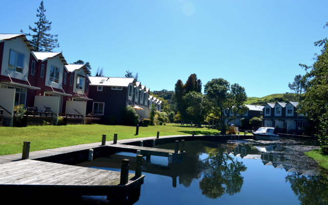 Twinlake Villas