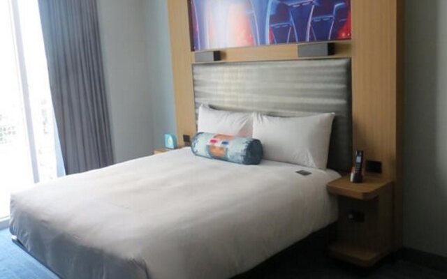 Aloft Miami - Brickell