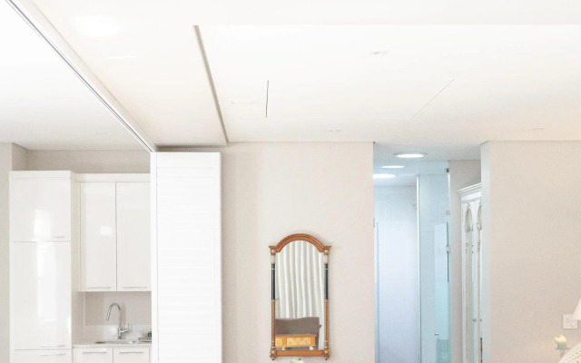 Private Penthouse Suite