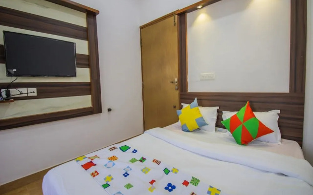 Guru Laxmi Apartments by OYO Rooms