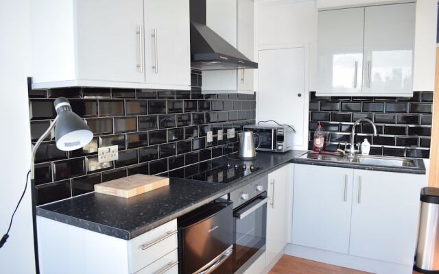1 Bedroom Apartment Opposite Shoreditch Park