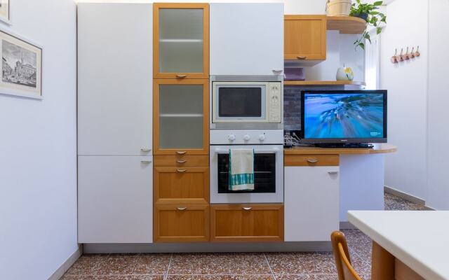 Housmart Galeotti 16