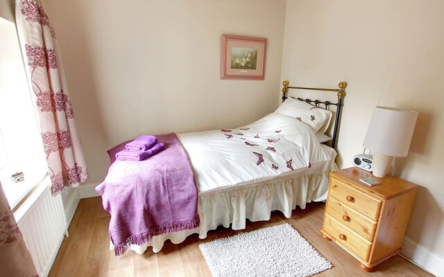 Ideal 2-bedroom Holiday Home in Goudhurst With Balcony