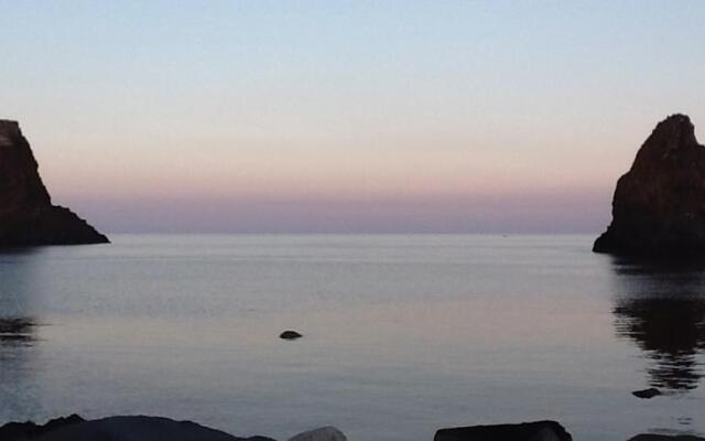 Acitrezza Sul Mare