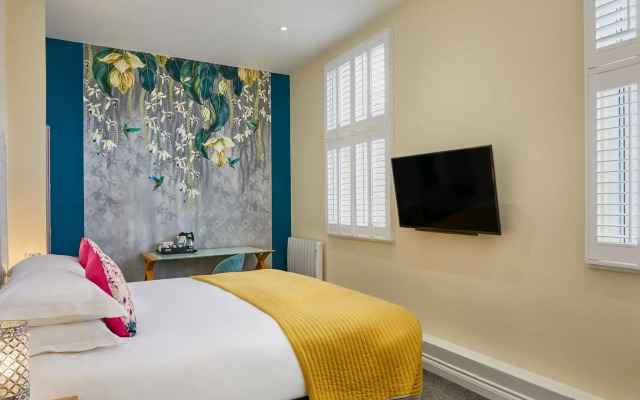 The Royal Adelaide Hotel