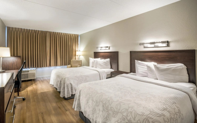 Red Roof Inn PLUS+ Boston - Woburn/ Burlington