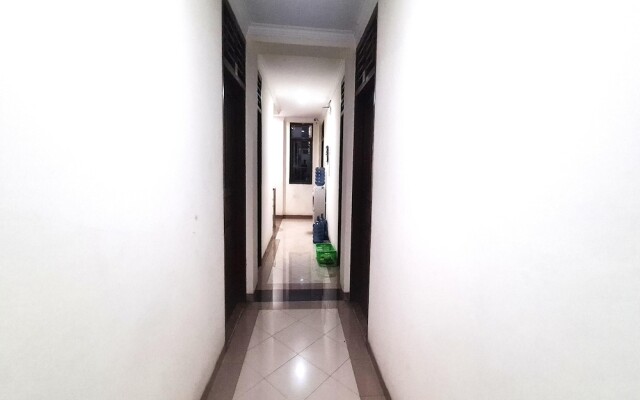 OYO 91327 Residence 38