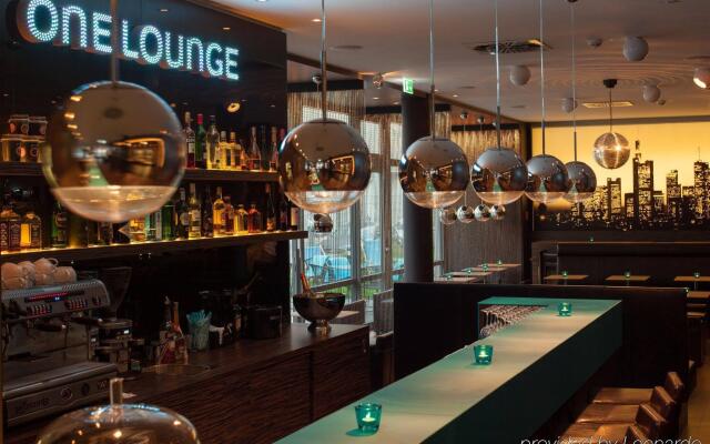 Motel One Frankfurt East Side