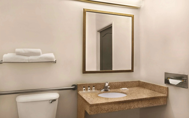 Country Inn & Suites by Radisson, Newnan, GA