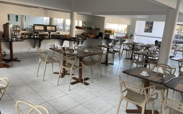 Rede Andrade Estrela Dalva Praia Hotel