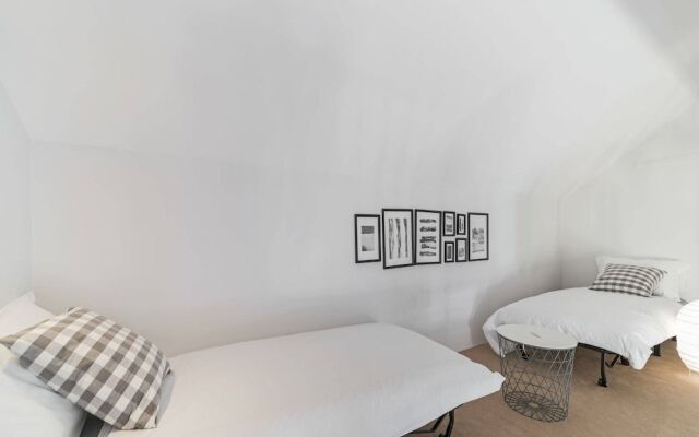 Comboio II by An Island Apart