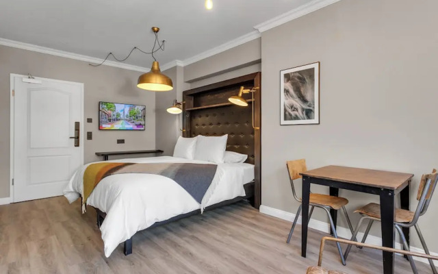 ODDSSON Downtown Hotel