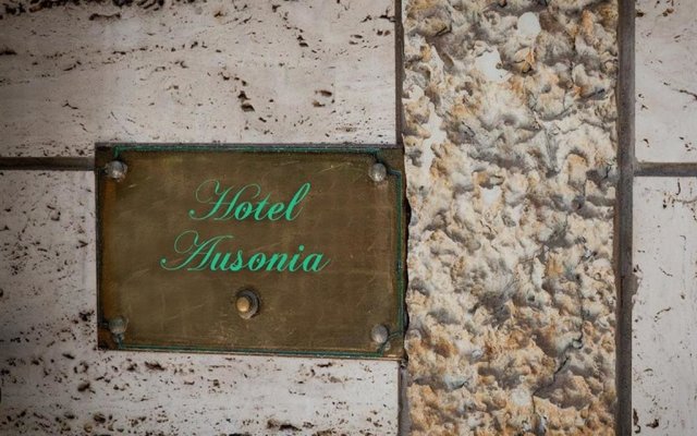 Hotel Ausonia