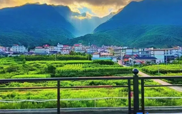 Nanhuaju Homestay – Outside – Lijiang
