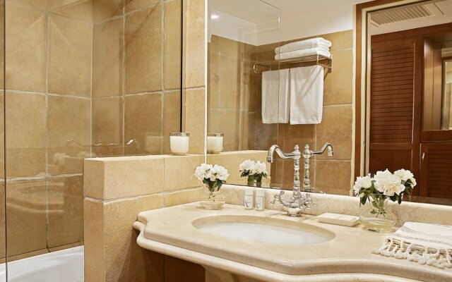 Club Marine Palace & Suites